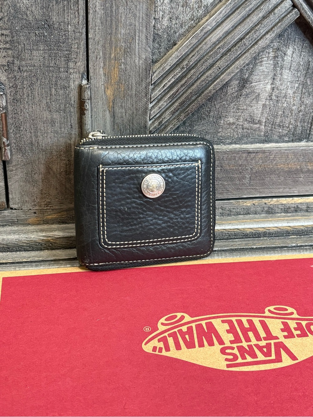 Coach Blk Leather Zipper
Wallet - Picture 2 of 8